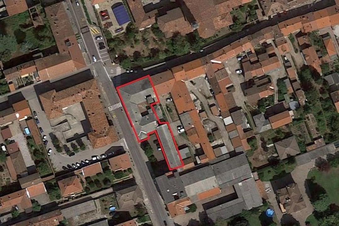 negozio più abitazione