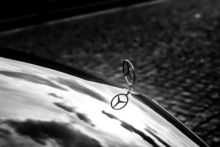 Autotorino acquisisce le 6 sedi di Mercedes benz Roma, i legali nel deal