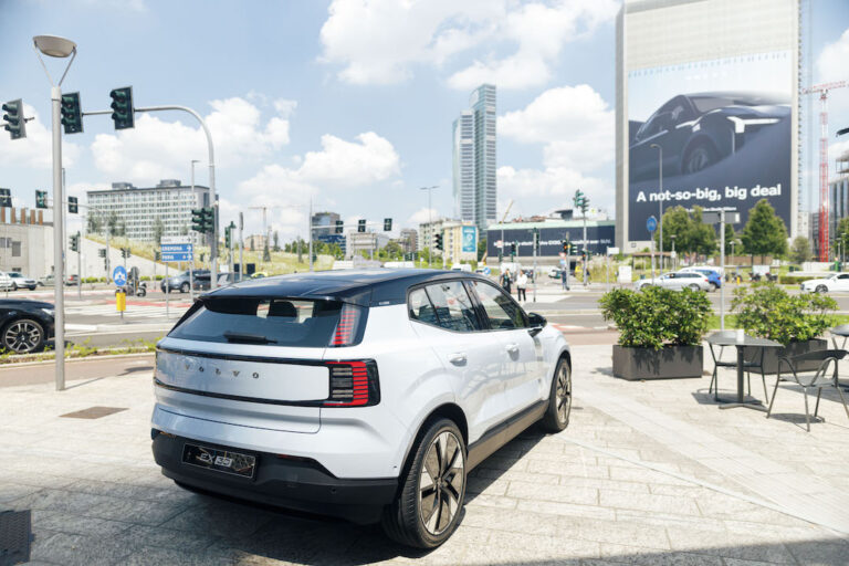 A Milano Portanuova il reveal globale della nuova Volvo EX30