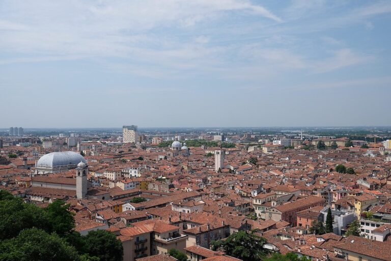 Cresce del 75% l’offerta di stanze per studenti a Brescia, i prezzi del 18%