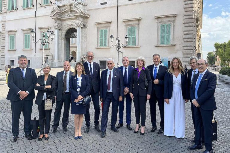 Architetti e ingegneri ricevuti dal presidente Matterella in occasione del centenario degli ordini