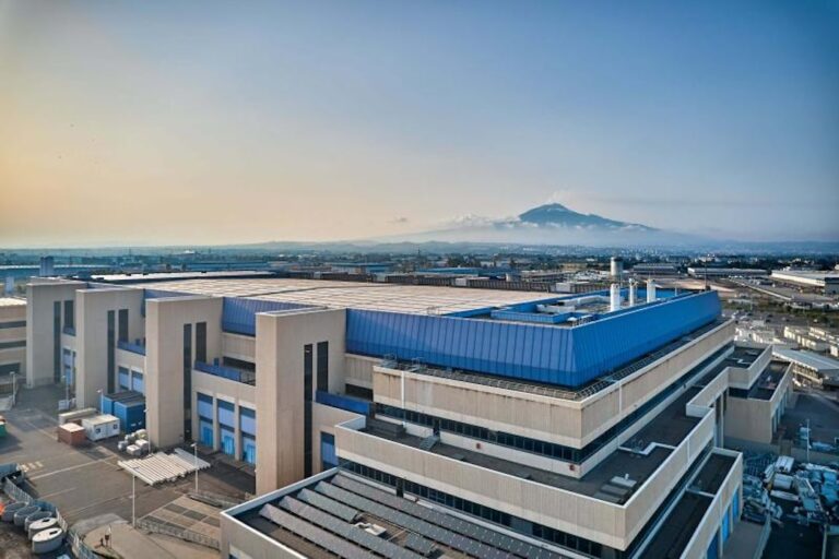Da Bei e pool di banche 560 mln alla gigafactory 3Sun di Enel