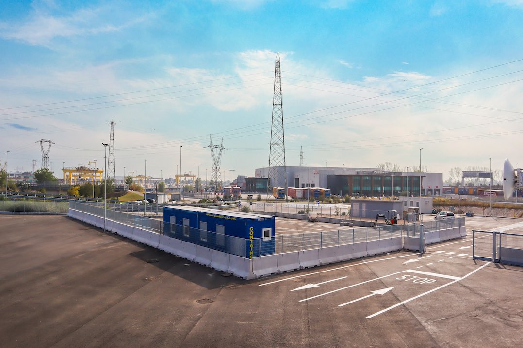 transazione industrial outdoor storage all'interporto di Verona