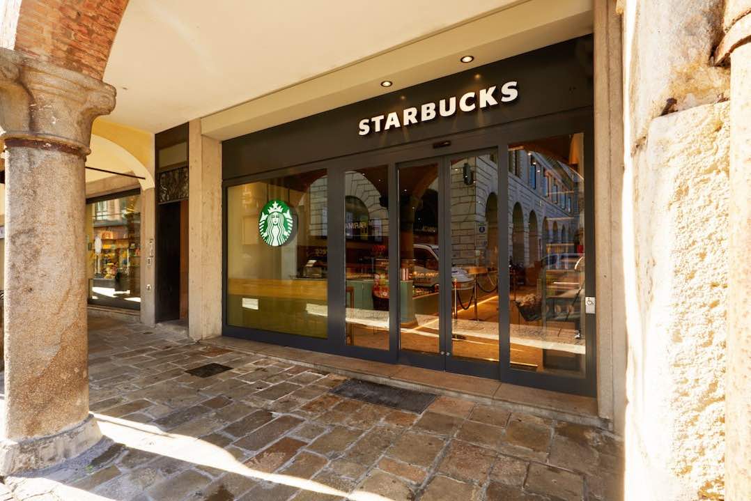 Esterno store Starbucks Padova