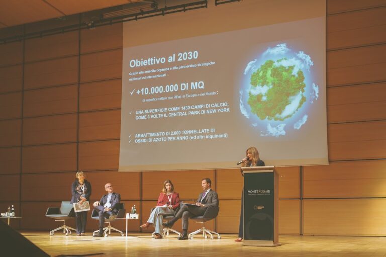 Contro l’inquinamento atmosferico una foresta invisibile sulle facciate degli edifici