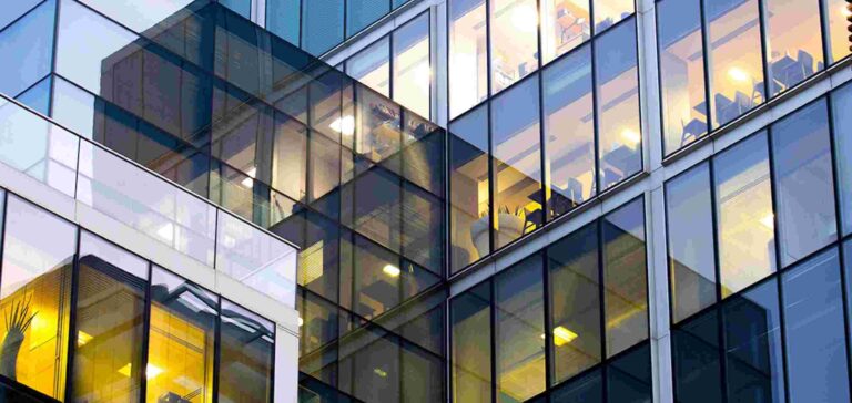 Immobiliare direzionale: interesse rivolto agli immobili con caratteristiche ESG