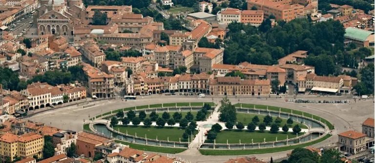 Calano del 2,1% le transazioni residenziali in Veneto, Padova fa eccezione (+13%)