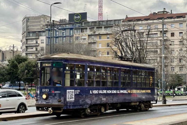 Cushman & Wakefield: un tram per ripensare il real estate