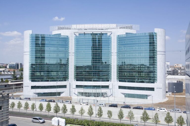 Corum acquisisce Palazzo L a Milano da Carfin92, Cbre advisor dell’operazione