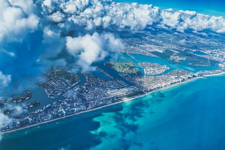 Miami guida il mercato immobiliare del lusso con vendite da record