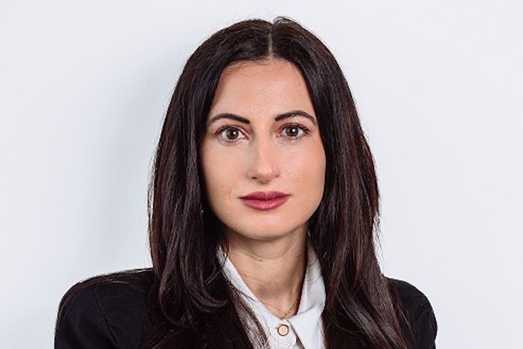 Azzurra Carone