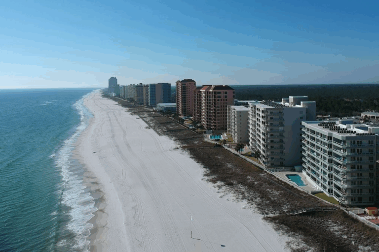 Il mercato nel sud della Florida a un bivio: vola il lusso, i vecchi condo arrancano