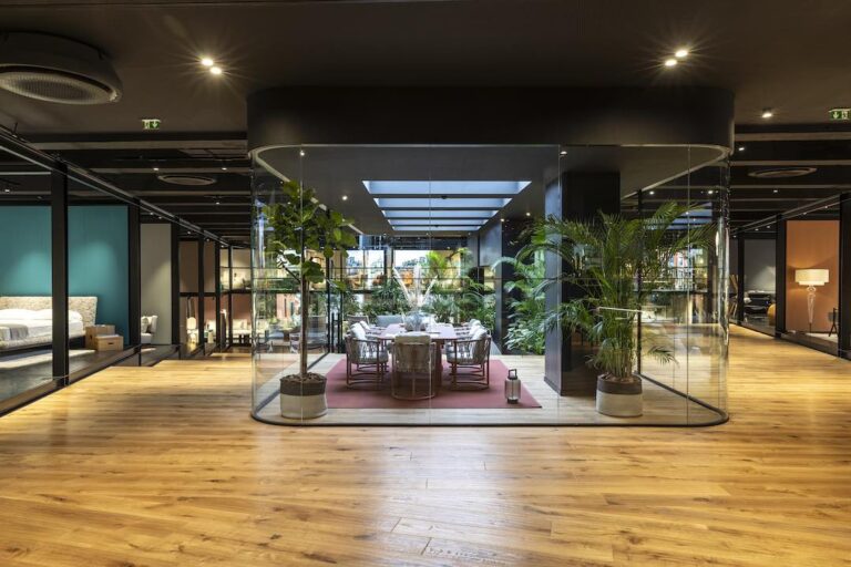 Lombardini22 firma lo showroom Intermeuble a Beirut
