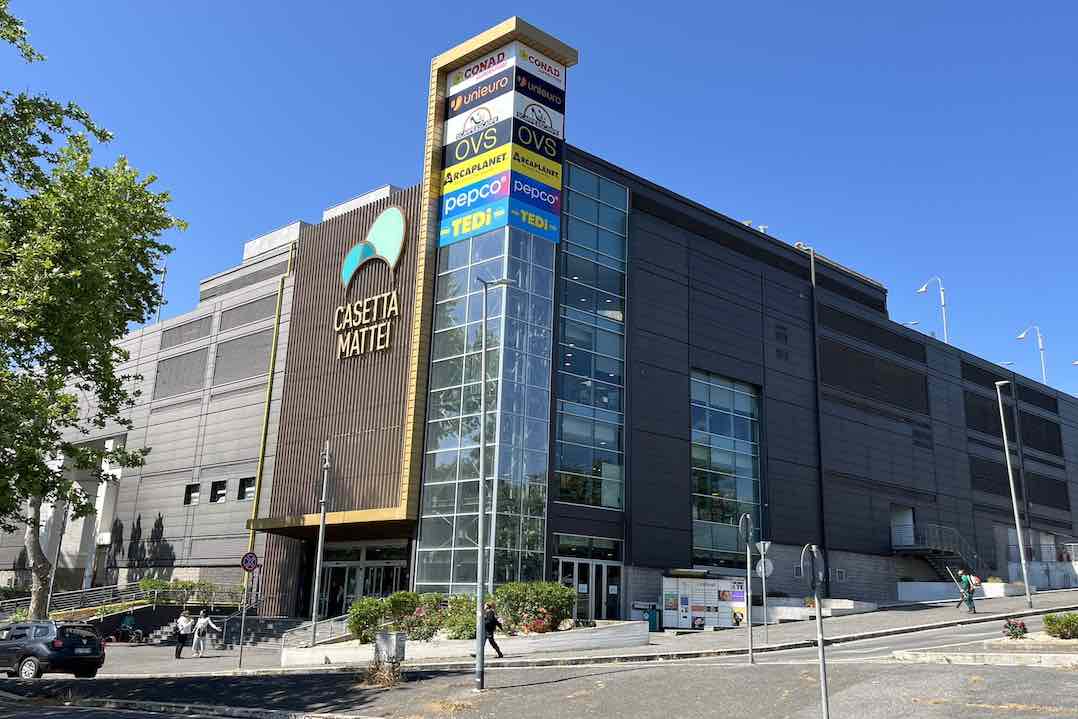 centro commerciale casetta mattei roma