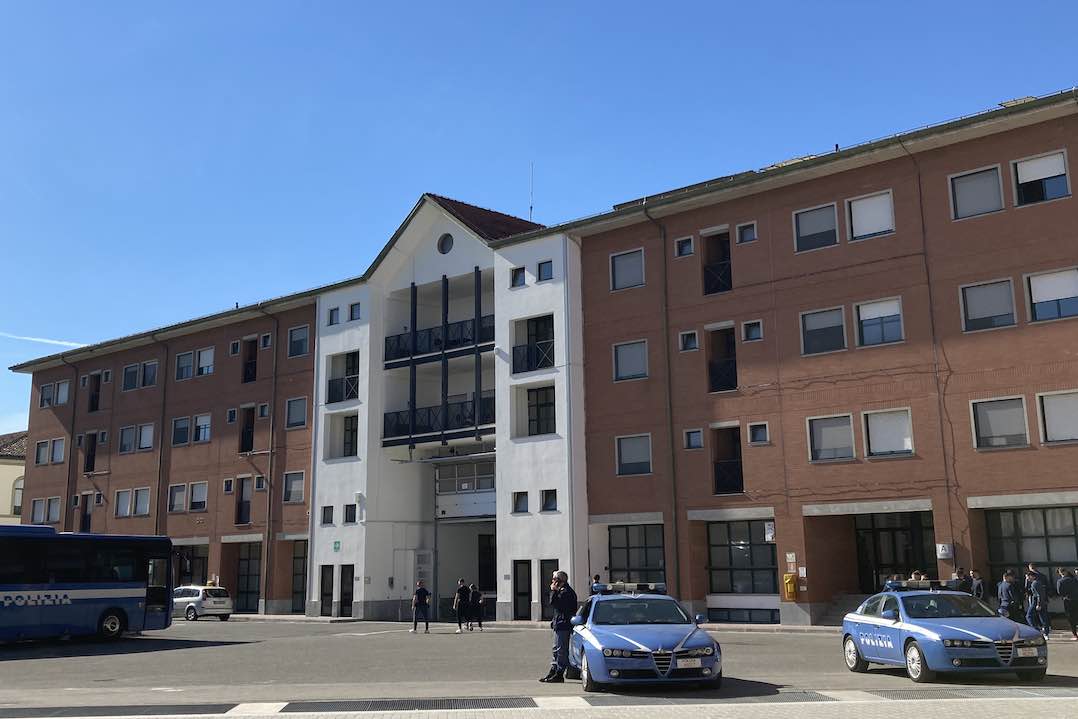 immobile piacenza sede scuola allievi polizia