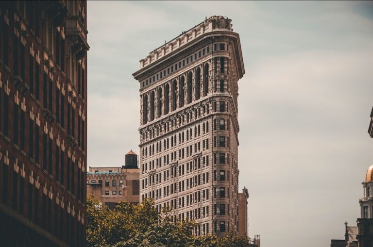 Conversione del Flatiron Building: svelati i prezzi delle residenze