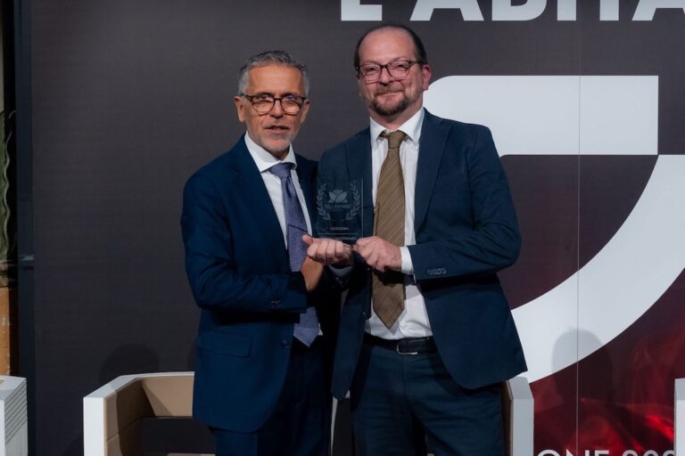Requadro premiato come miglior rivista/quotidiano ai Tell Inhabit Awards 2025